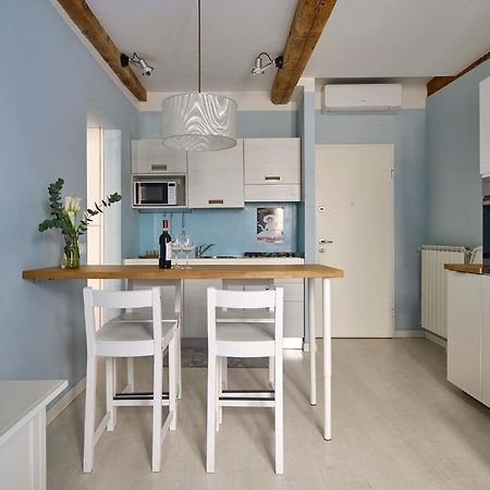 Panicale Blue Historic 1Br Stay Near Medici Chapels & Mercato Centrale 피렌체 외부 사진